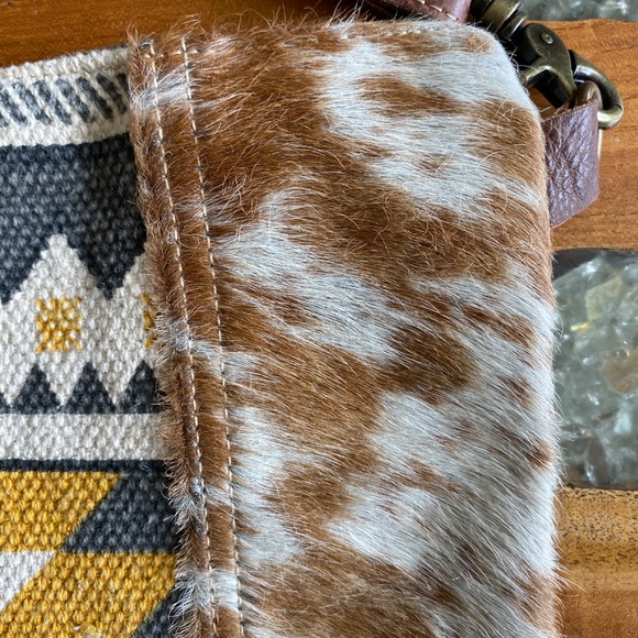 Myra Bag Crossbody geometric/Calf hair - Picture 2 of 8